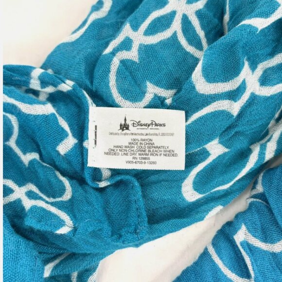 Brand New Official Disney Parks Merchandise Mickey Mouse Scarf - Picture 3 of 7